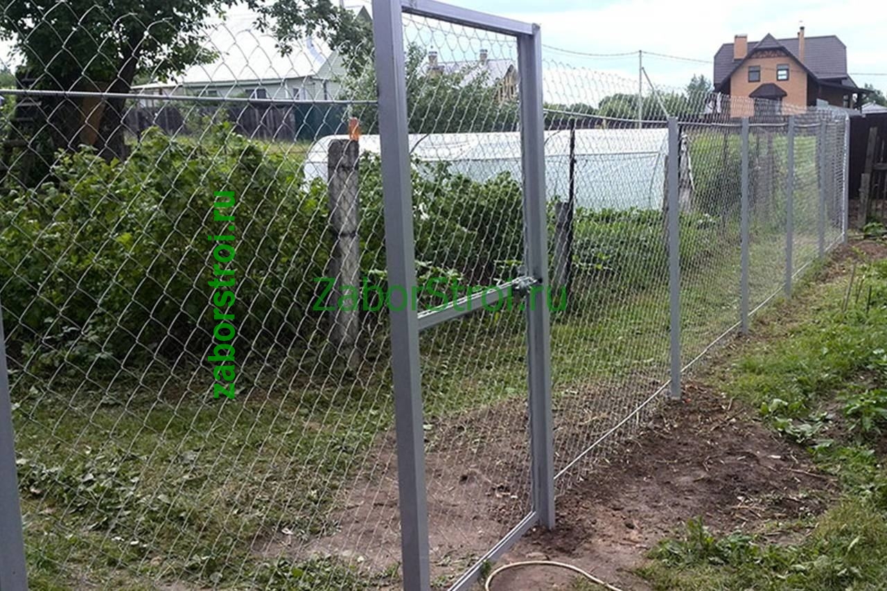 Заборы из сетки рабица в натяг с протяжкой арматуры под ключ с установкой 20 метров